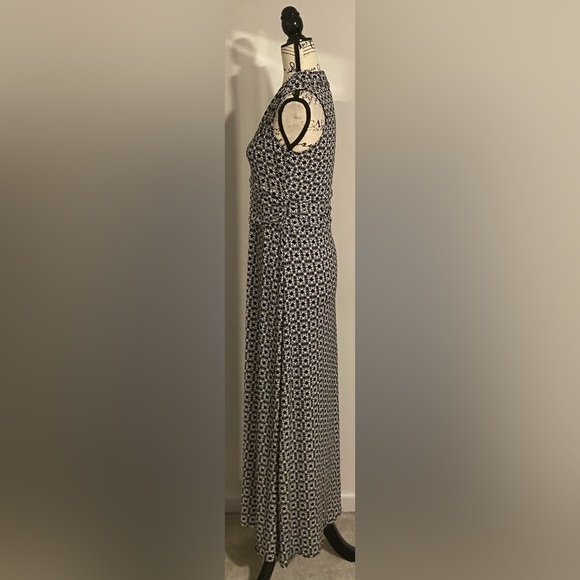 Vince Camuto “Geo Print” Sleeveless Maxi Dress - Picture 7 of 13
